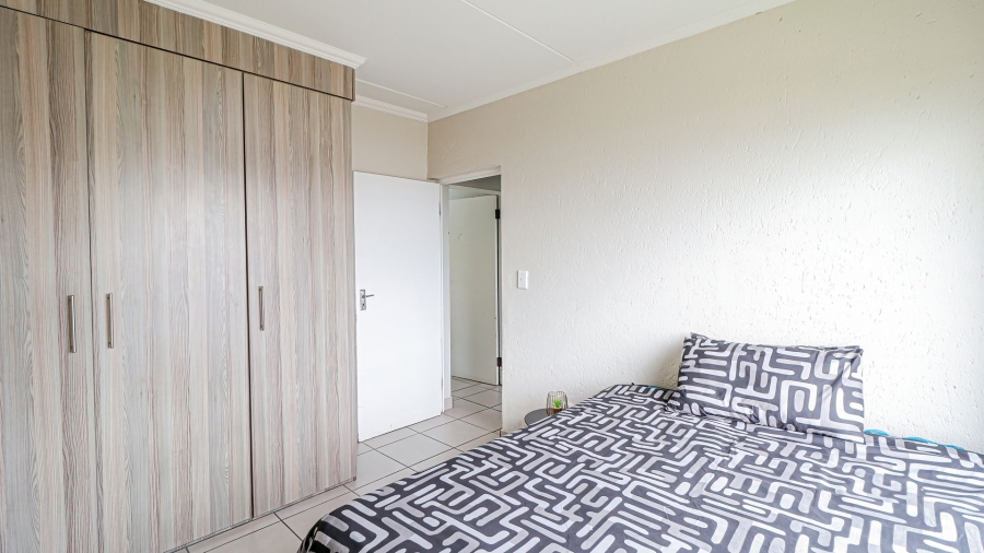 2 Bedroom Property for Sale in Beverley Gauteng