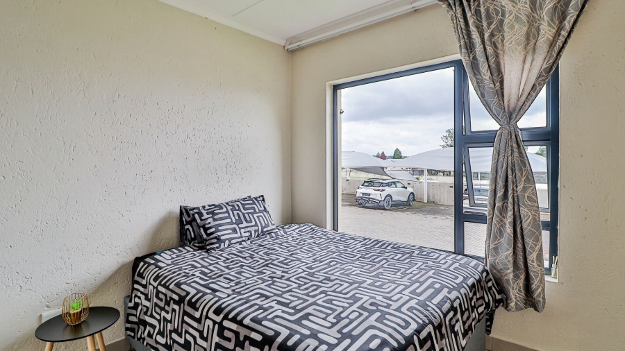 2 Bedroom Property for Sale in Beverley Gauteng