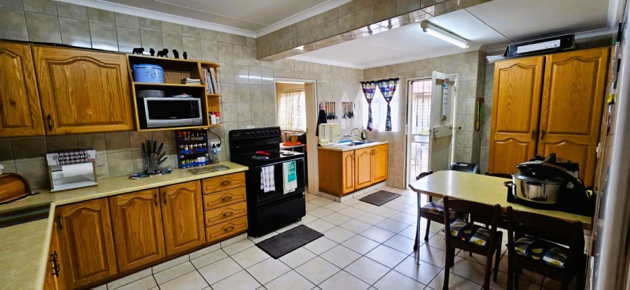 4 Bedroom Property for Sale in Rensburg Gauteng