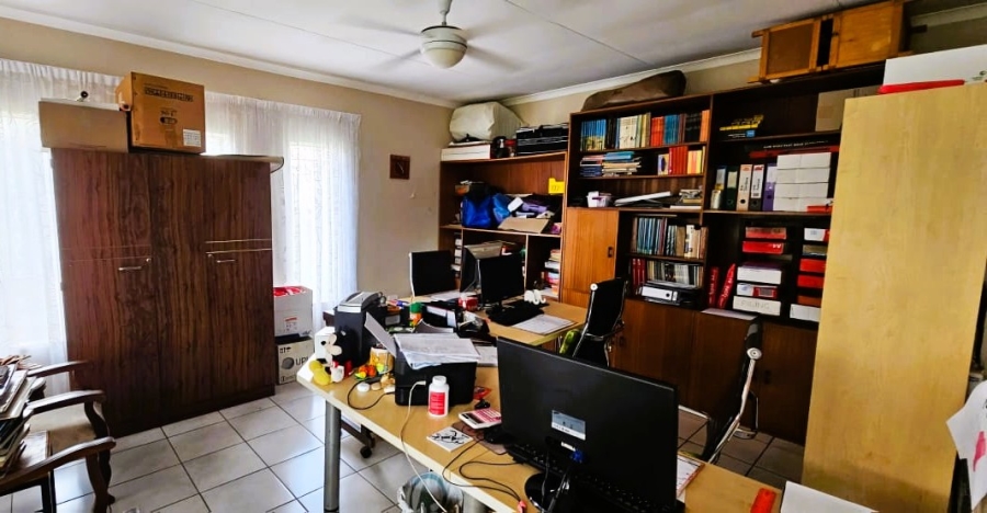 4 Bedroom Property for Sale in Rensburg Gauteng