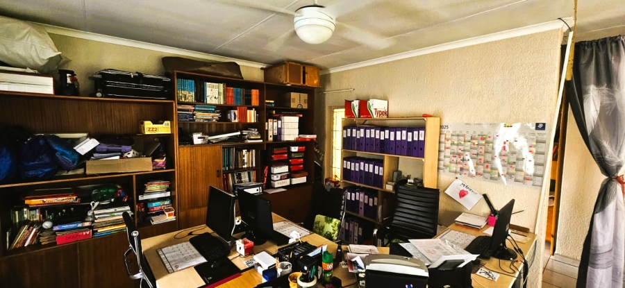 4 Bedroom Property for Sale in Rensburg Gauteng