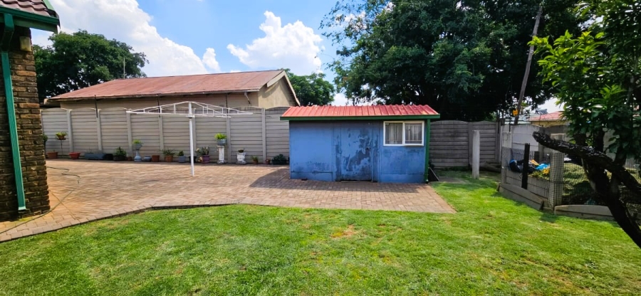 4 Bedroom Property for Sale in Rensburg Gauteng