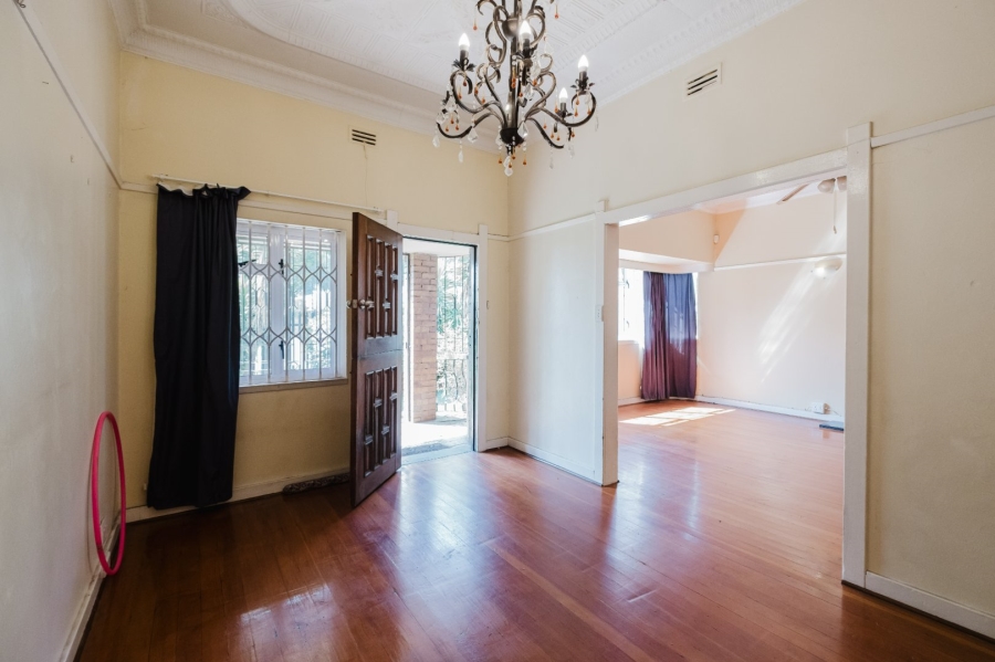 6 Bedroom Property for Sale in The Hill Gauteng