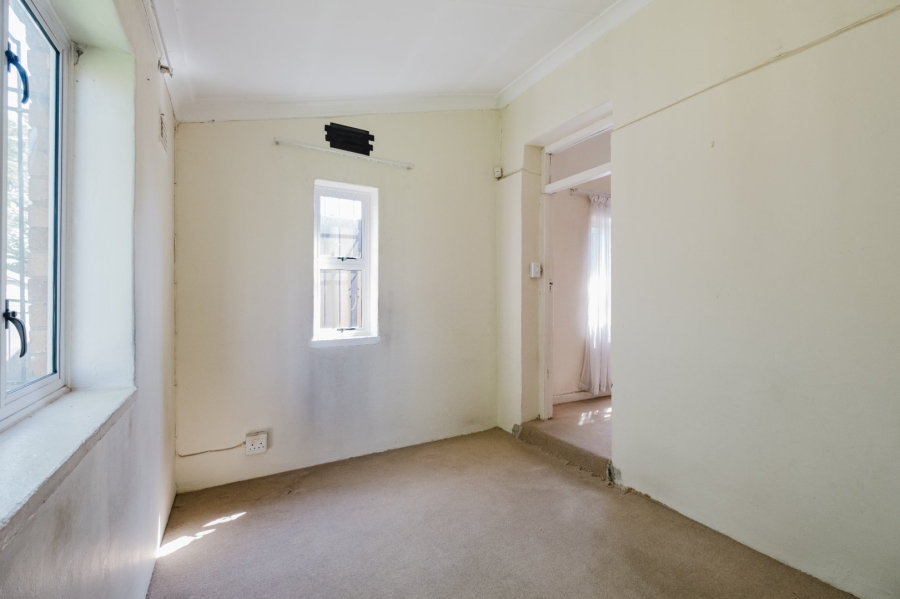 6 Bedroom Property for Sale in The Hill Gauteng