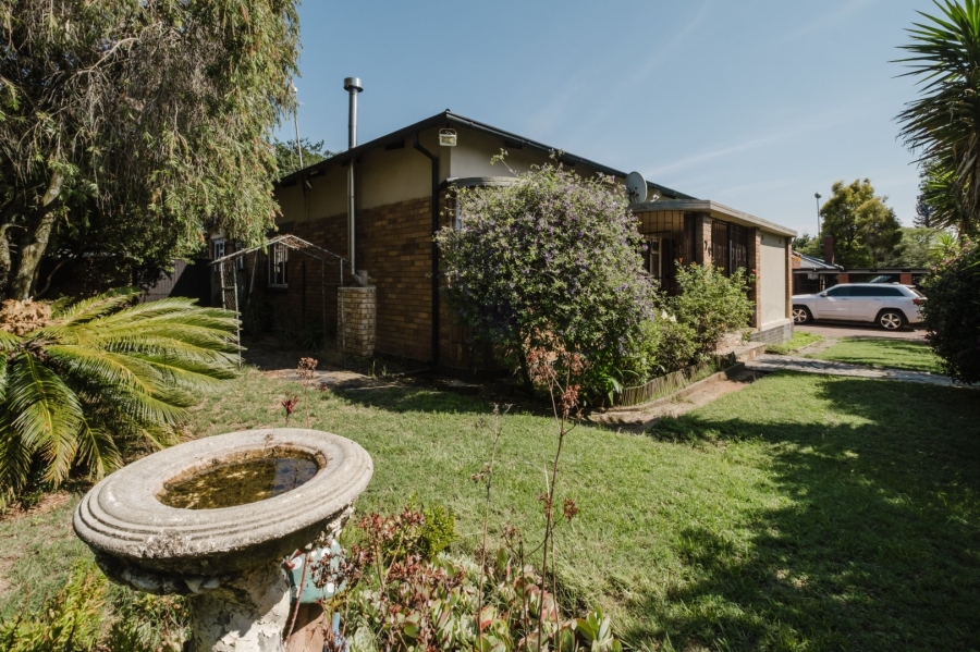 6 Bedroom Property for Sale in The Hill Gauteng