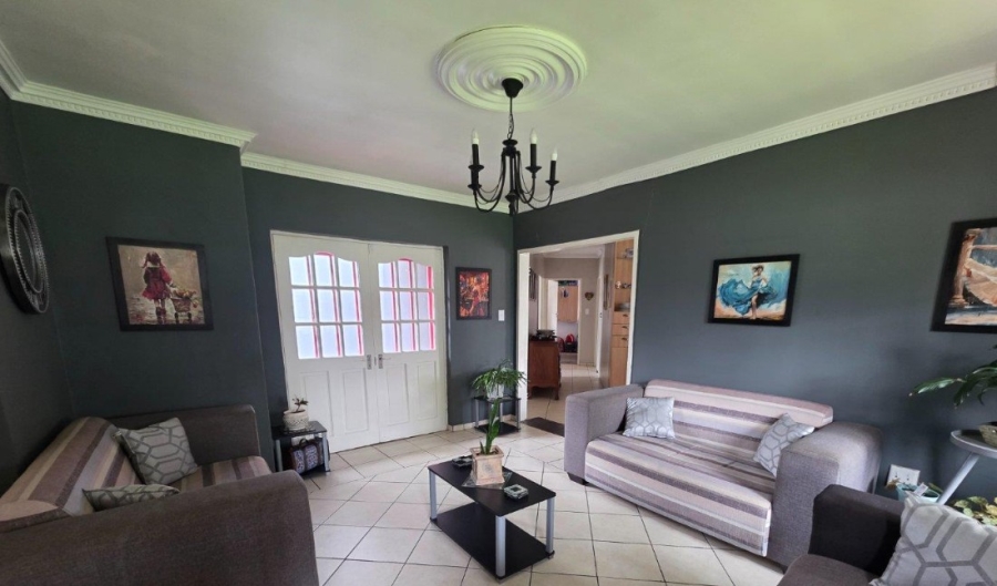 5 Bedroom Property for Sale in Golf Park Gauteng