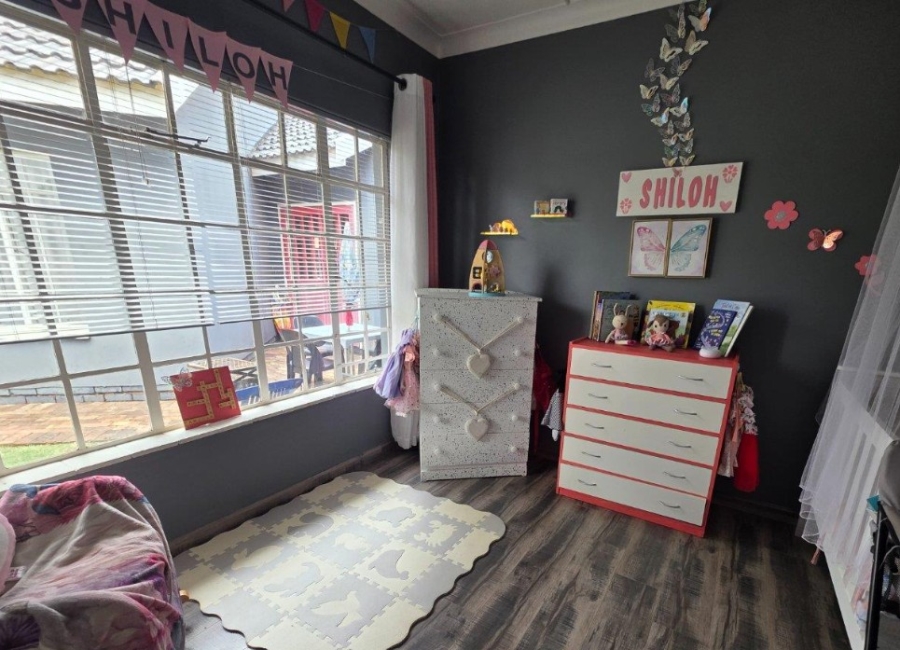 5 Bedroom Property for Sale in Golf Park Gauteng