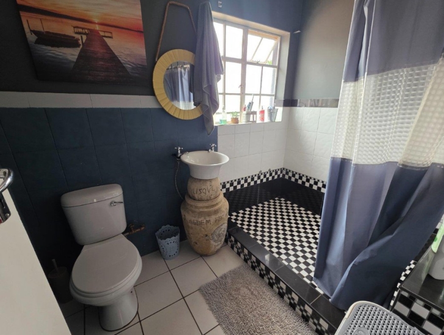 5 Bedroom Property for Sale in Golf Park Gauteng