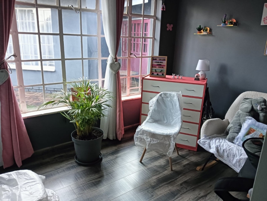 5 Bedroom Property for Sale in Golf Park Gauteng