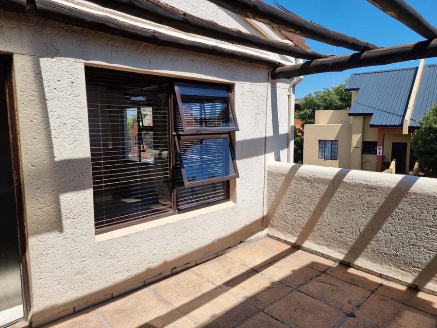 2 Bedroom Property for Sale in Eden Glen Gauteng