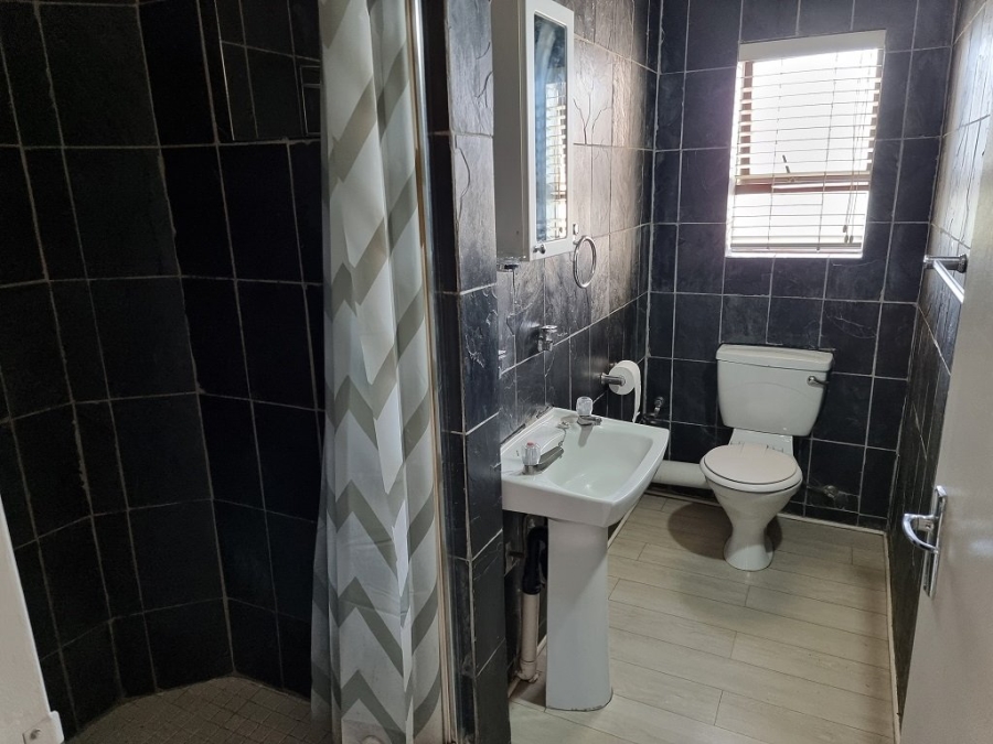 2 Bedroom Property for Sale in Eden Glen Gauteng