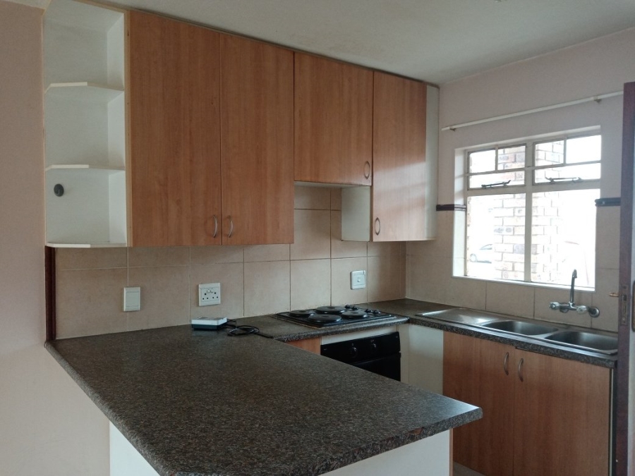 2 Bedroom Property for Sale in Wonderpark Estate Gauteng