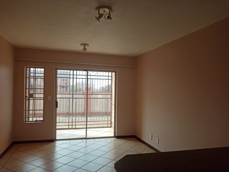 2 Bedroom Property for Sale in Wonderpark Estate Gauteng