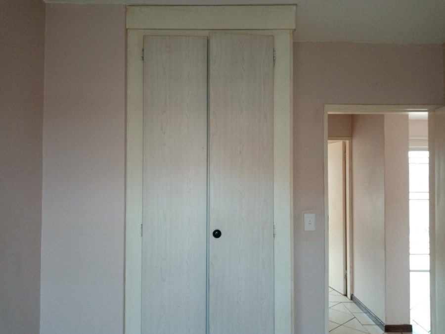 2 Bedroom Property for Sale in Wonderpark Estate Gauteng