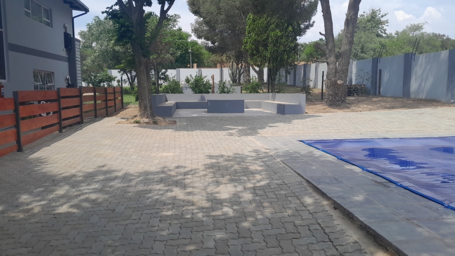 To Let 2 Bedroom Property for Rent in Glen Austin Gauteng