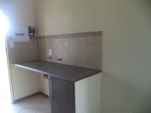 To Let 2 Bedroom Property for Rent in Mooikloof Ridge Gauteng