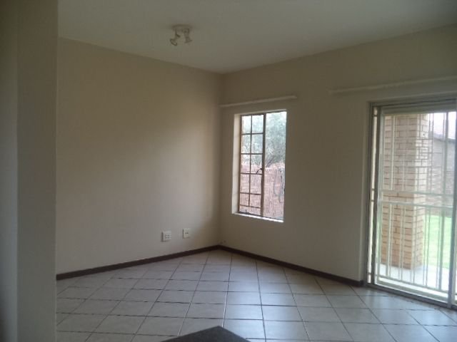 To Let 2 Bedroom Property for Rent in Mooikloof Ridge Gauteng