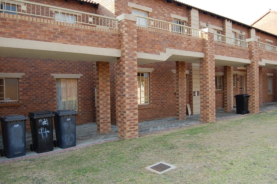 To Let 2 Bedroom Property for Rent in Mooikloof Ridge Gauteng