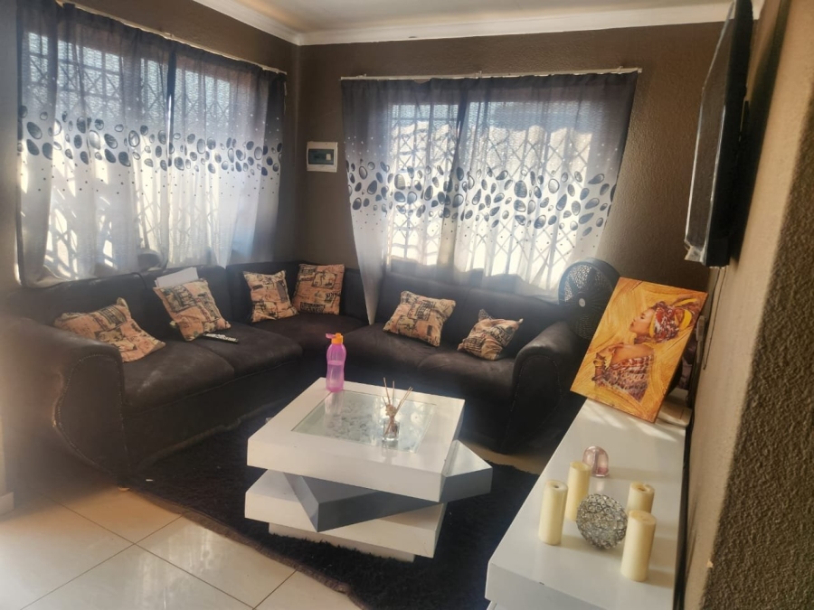 To Let 3 Bedroom Property for Rent in Soshanguve VV Gauteng