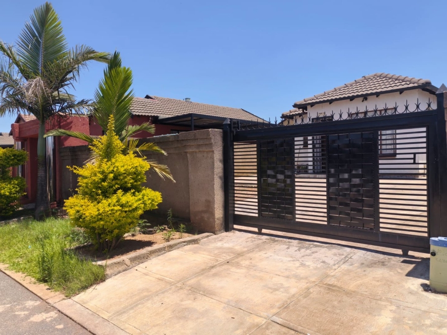 To Let 3 Bedroom Property for Rent in Soshanguve VV Gauteng