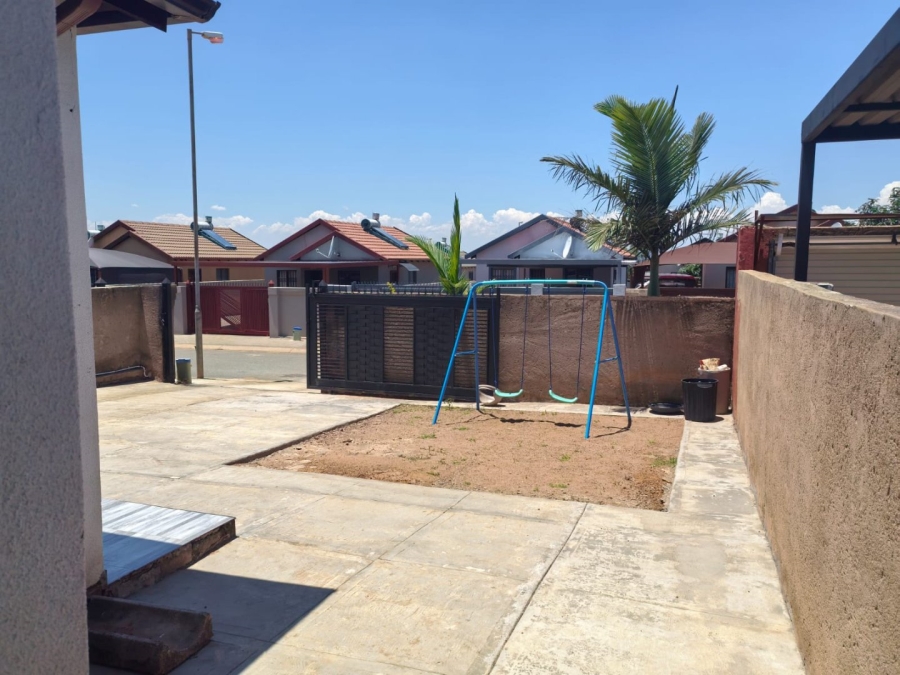 To Let 3 Bedroom Property for Rent in Soshanguve VV Gauteng