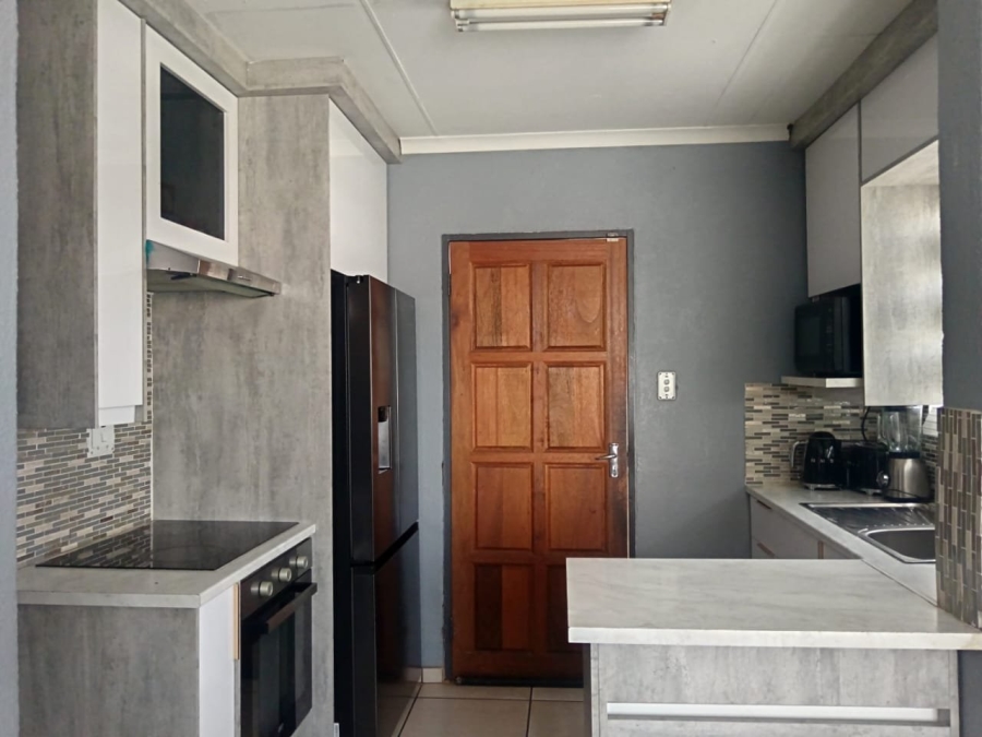 To Let 3 Bedroom Property for Rent in Soshanguve VV Gauteng