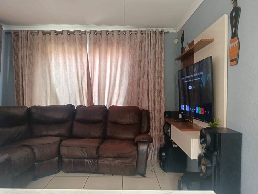 To Let 3 Bedroom Property for Rent in Soshanguve VV Gauteng