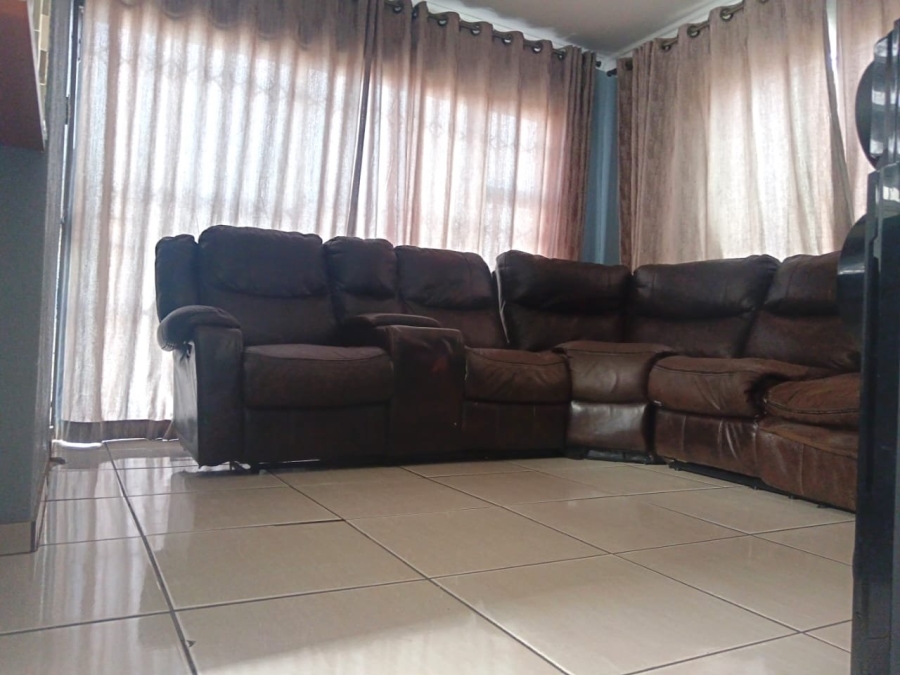 To Let 3 Bedroom Property for Rent in Soshanguve VV Gauteng