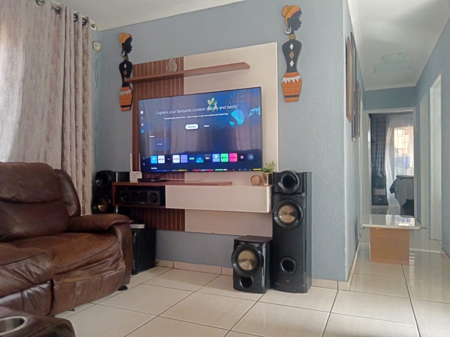 To Let 3 Bedroom Property for Rent in Soshanguve VV Gauteng