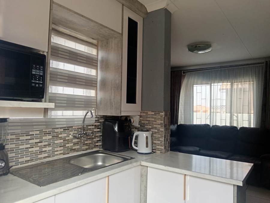 To Let 3 Bedroom Property for Rent in Soshanguve VV Gauteng