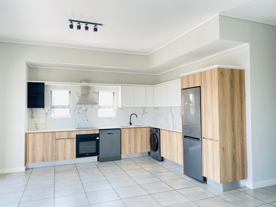 To Let 2 Bedroom Property for Rent in Waterfall Gauteng