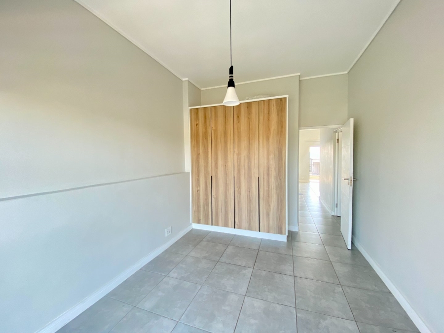 To Let 2 Bedroom Property for Rent in Waterfall Gauteng
