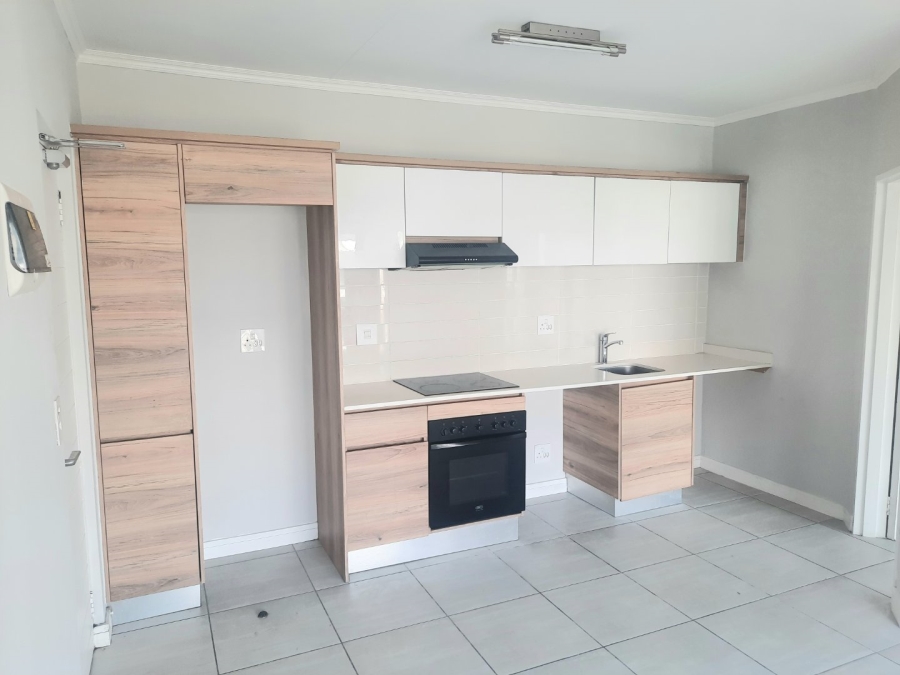 1 Bedroom Property for Sale in Waterfall Heights Gauteng