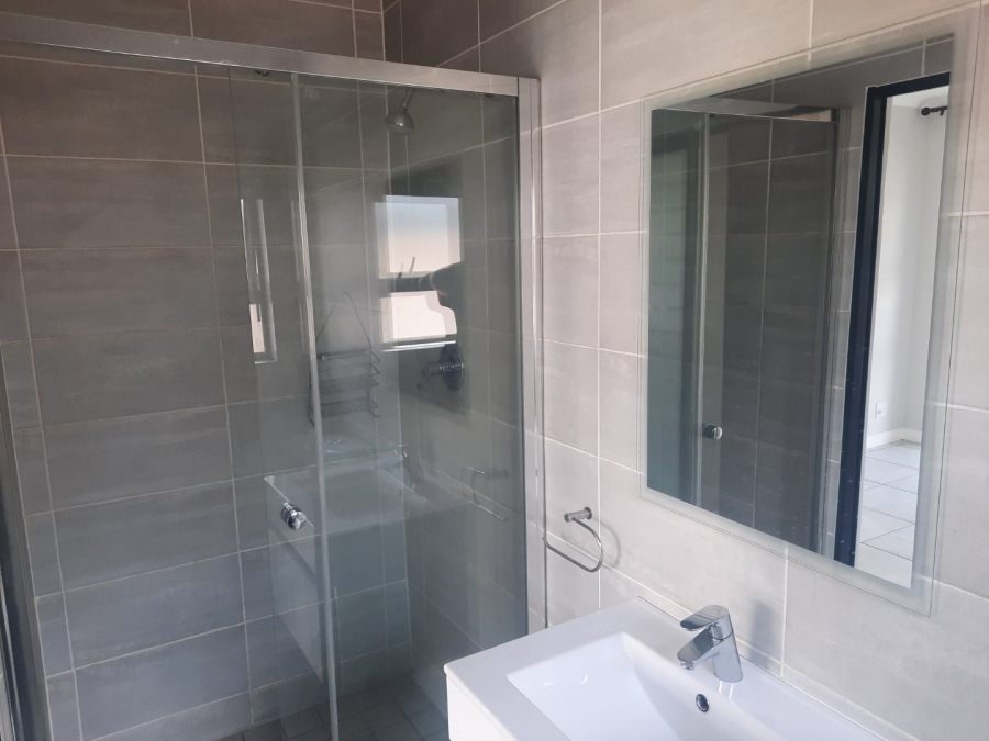 1 Bedroom Property for Sale in Waterfall Heights Gauteng