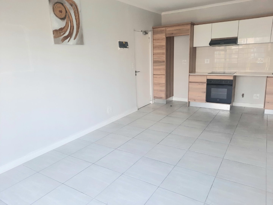 1 Bedroom Property for Sale in Waterfall Heights Gauteng