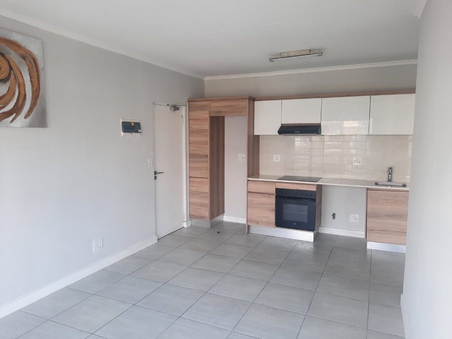 1 Bedroom Property for Sale in Waterfall Heights Gauteng