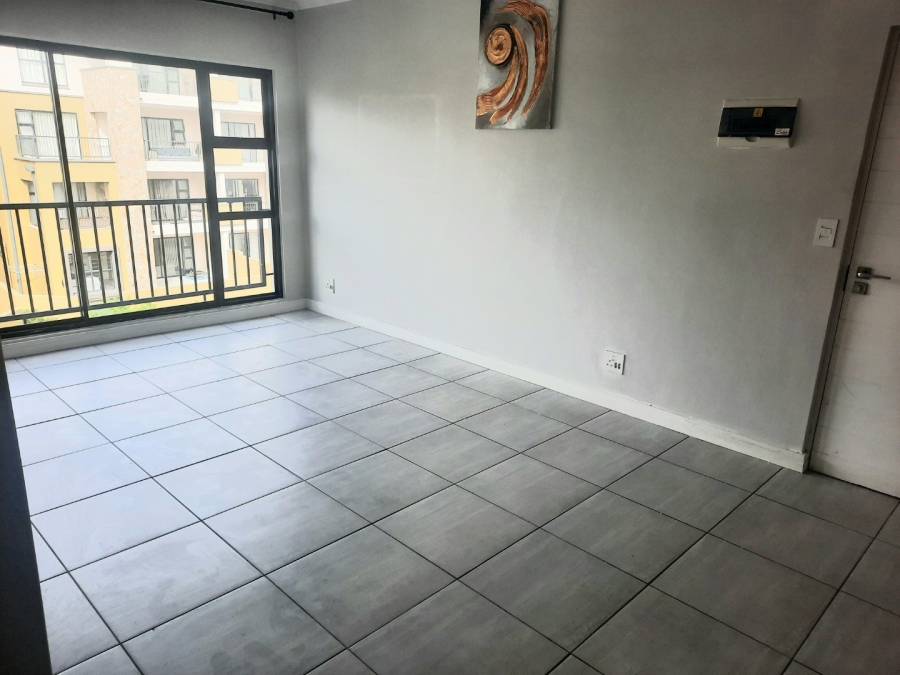 1 Bedroom Property for Sale in Waterfall Heights Gauteng