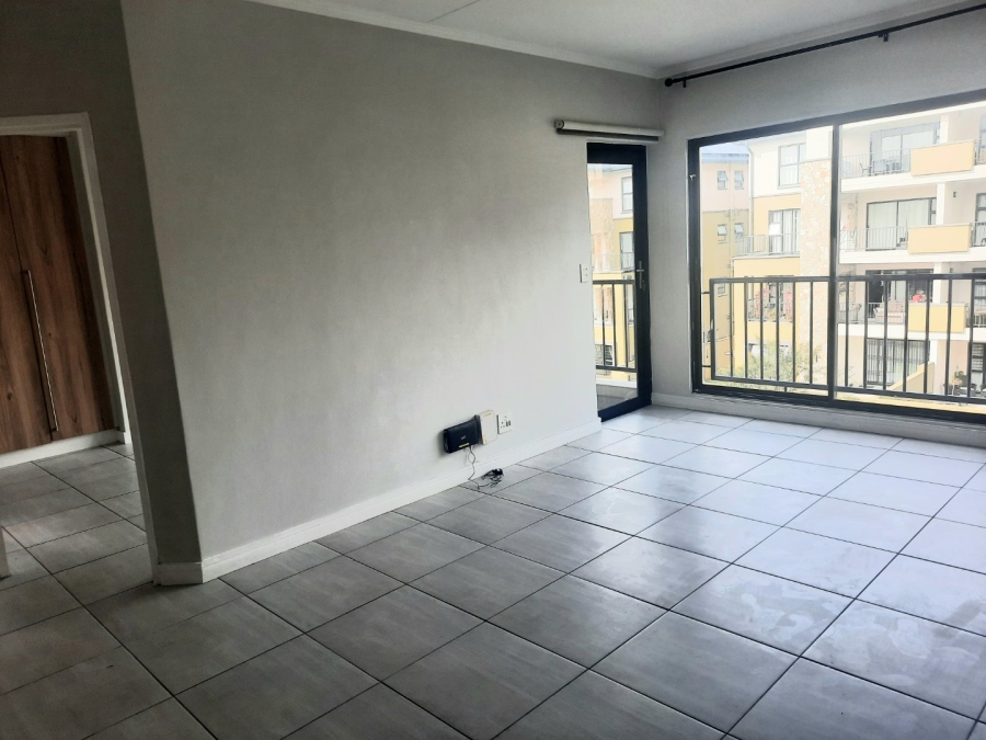 1 Bedroom Property for Sale in Waterfall Heights Gauteng
