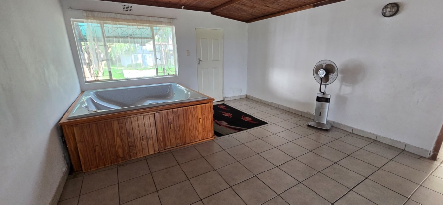 4 Bedroom Property for Sale in Spaarwater Gauteng
