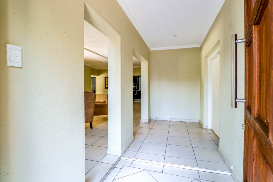 9 Bedroom Property for Sale in Lynnwood Glen Gauteng