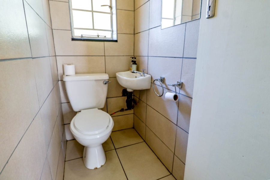 9 Bedroom Property for Sale in Lynnwood Glen Gauteng