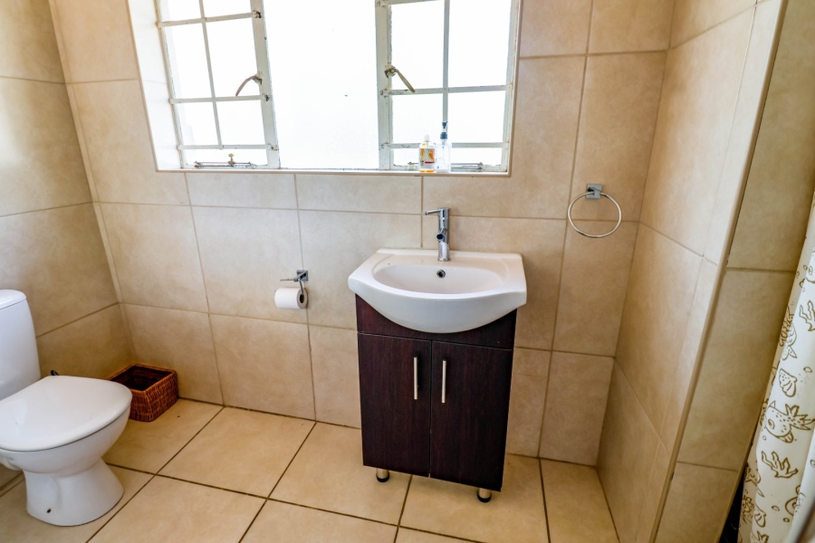 9 Bedroom Property for Sale in Lynnwood Glen Gauteng