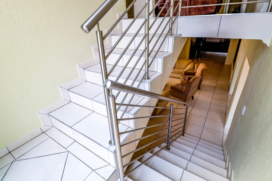 9 Bedroom Property for Sale in Lynnwood Glen Gauteng