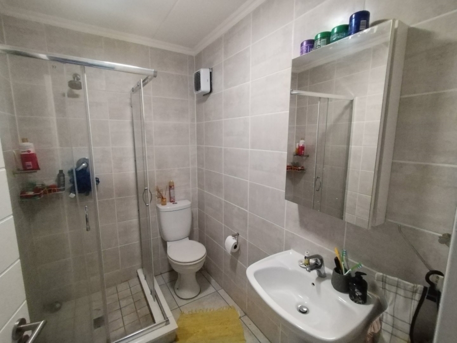 To Let 2 Bedroom Property for Rent in Comet Gauteng