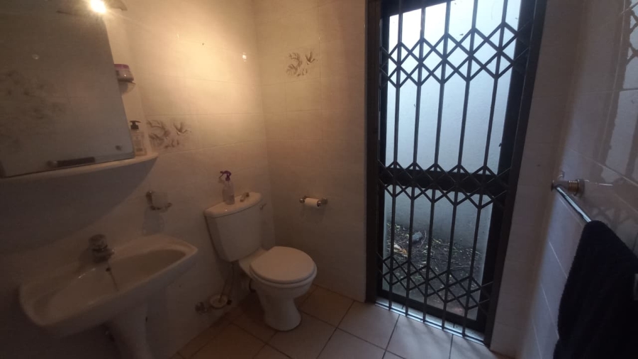 1 Bedroom Property for Sale in Glenvista Gauteng