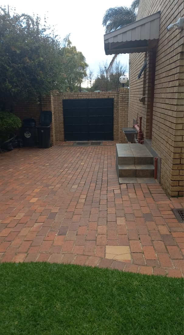 1 Bedroom Property for Sale in Glenvista Gauteng