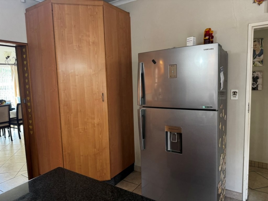 4 Bedroom Property for Sale in Birchleigh Gauteng