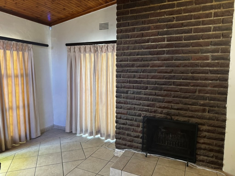 4 Bedroom Property for Sale in Birchleigh Gauteng