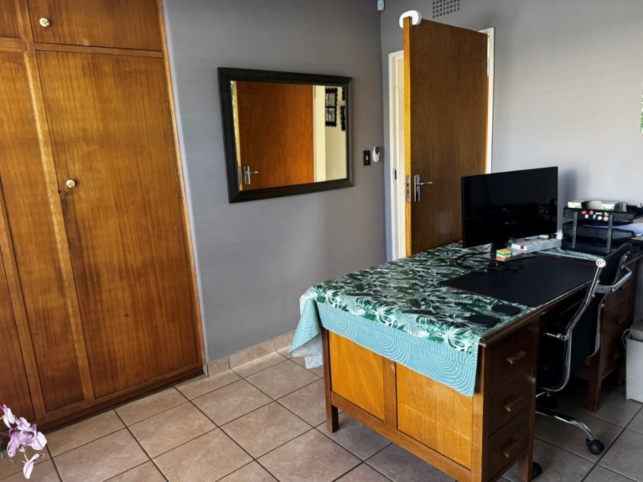 4 Bedroom Property for Sale in Birchleigh Gauteng