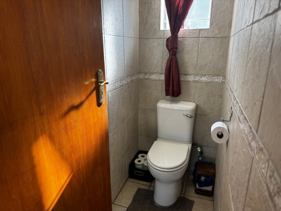 4 Bedroom Property for Sale in Birchleigh Gauteng